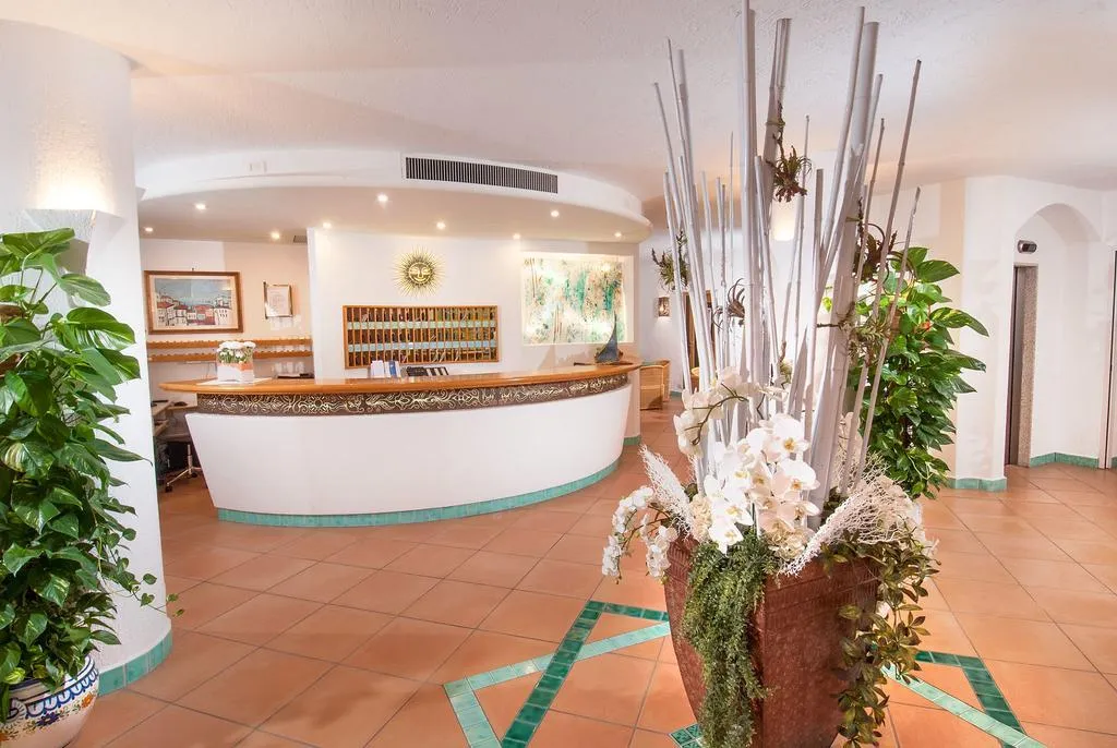Lobby, Punta Est, Olbia