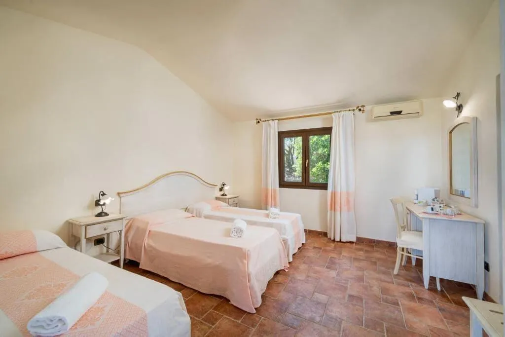 Room, Hotel Borgo Alba Barona, Olbia