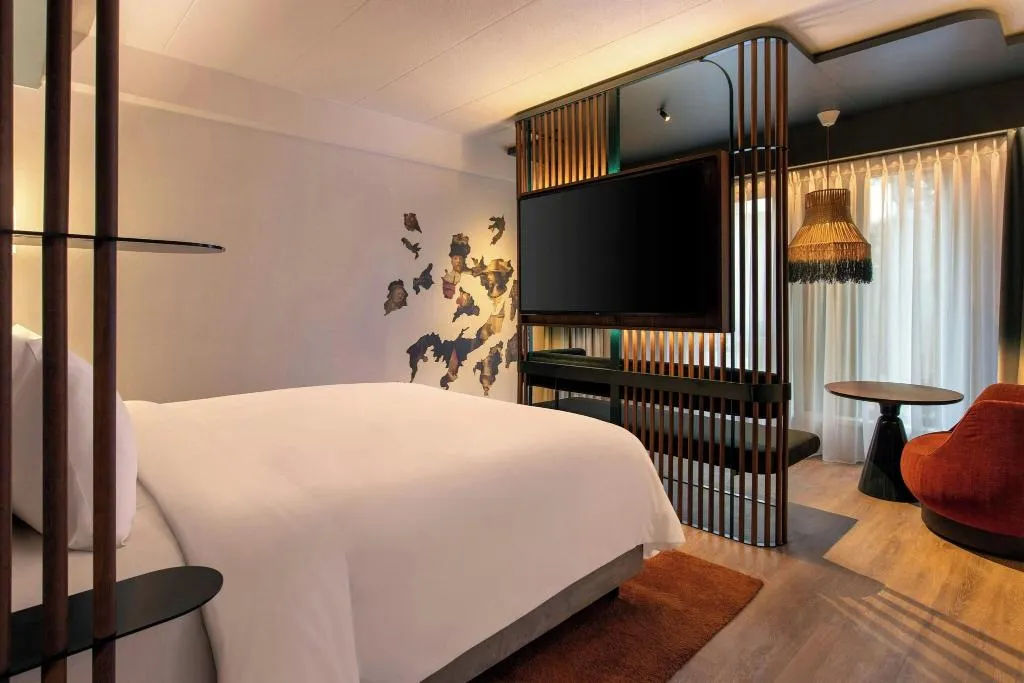 DOUBLE KING SIZE BED Room, Renaissance Amsterdam Hotel, Amsterdam