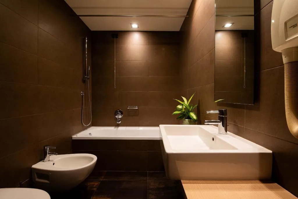 DOUBLE EXECUTIVE QUEEN BED Room, Axolute Comfort Hotel - Cantu, Milan