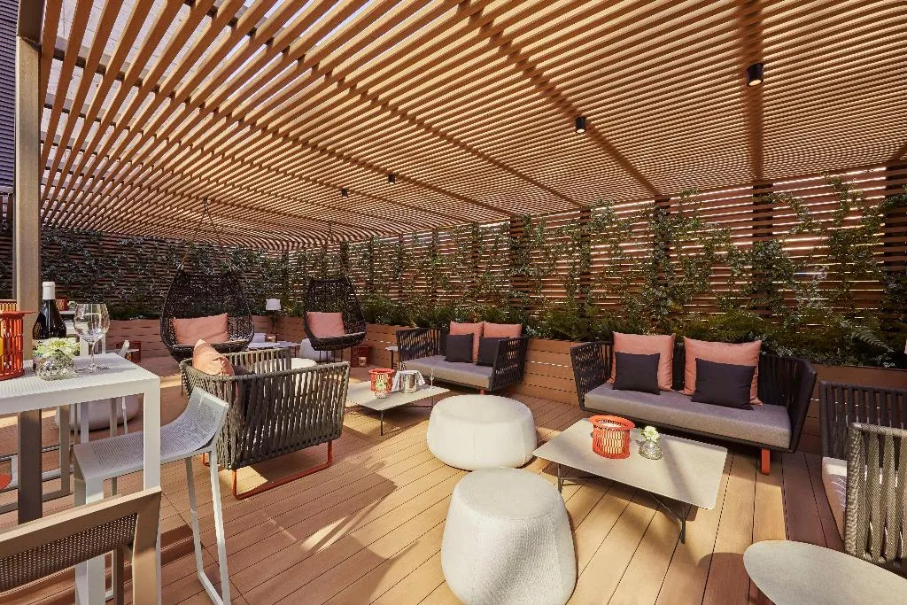Bar, Hyatt Regency Barcelona Tower, Barcelona