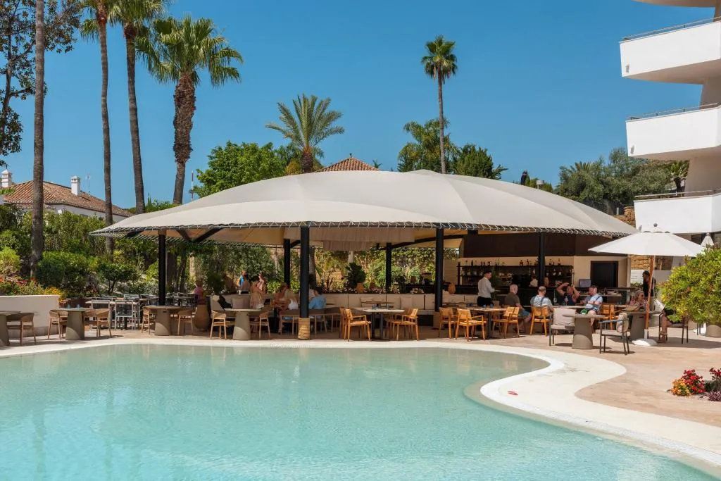 Pool, Senator Banus, Costa Del Sol