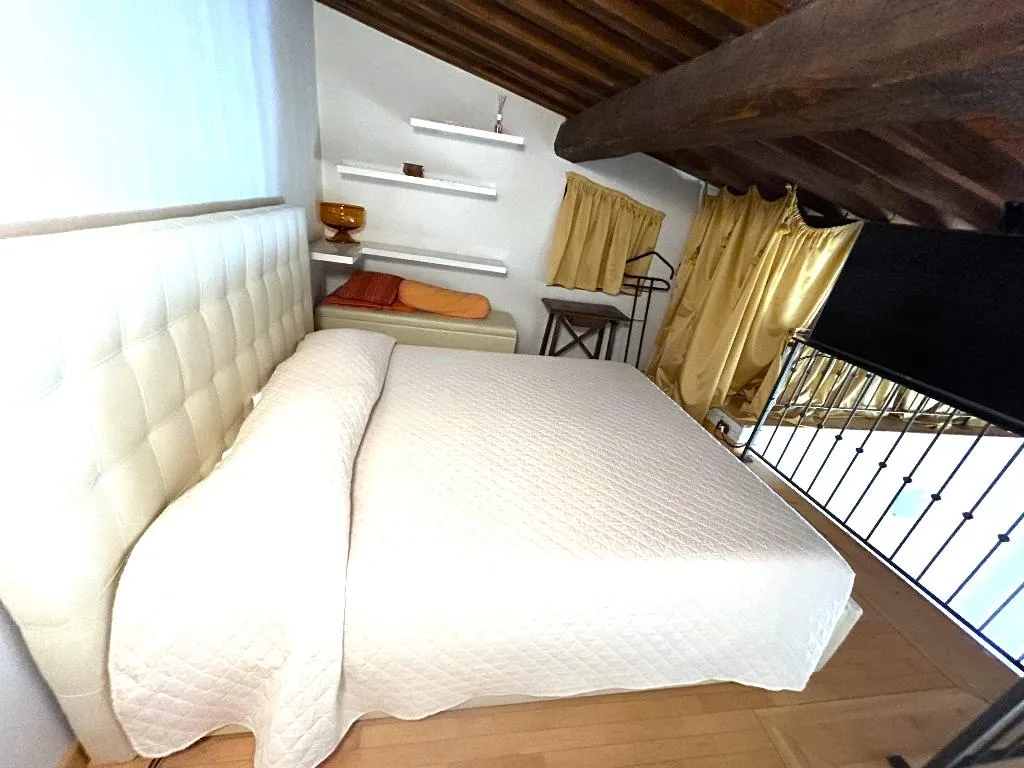 SINGLE STANDARD Room, La Corte Del Re, Florence