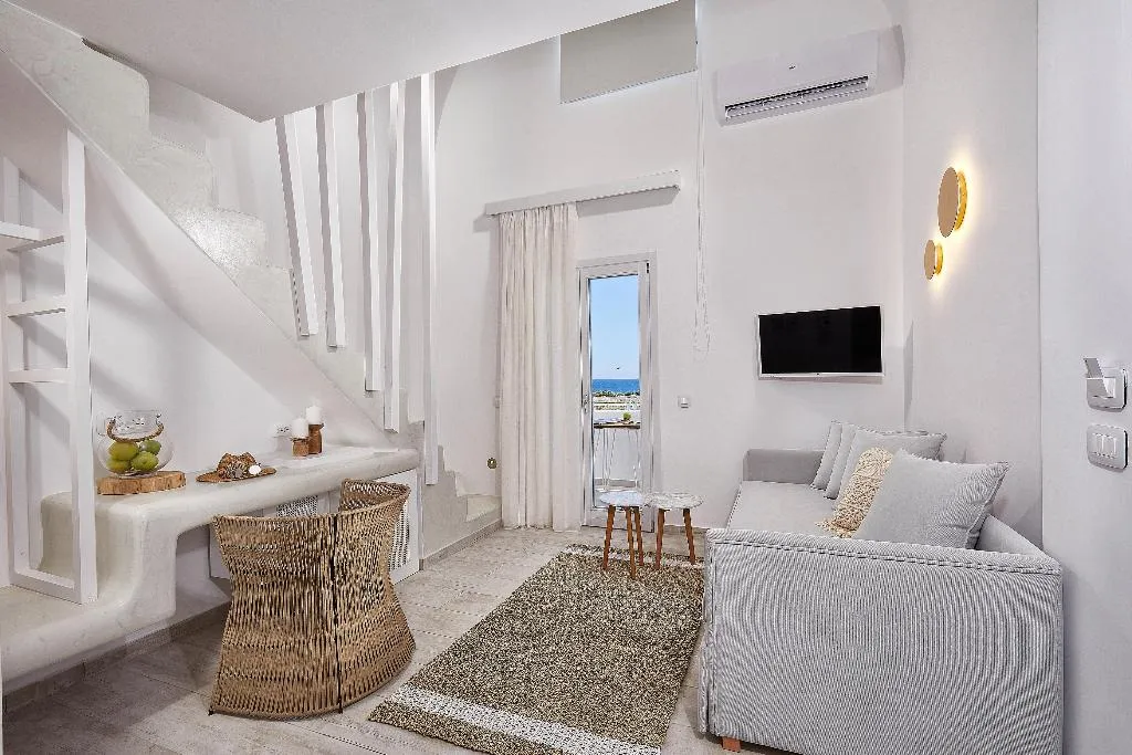 FAMILY ROOM SEA VIEW Room, Petri Suites, Santorini
