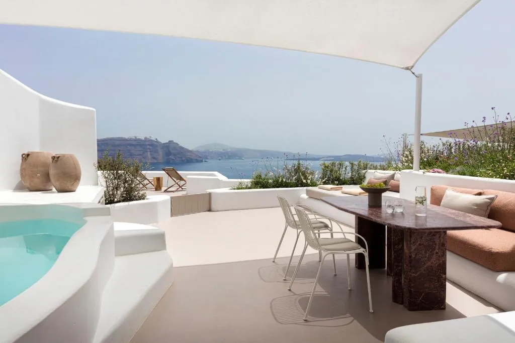 SUITE GRAND Room, Canaves Ena, Santorini