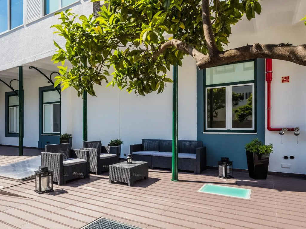 Terrace, Vila Garden Guesthouse, Lisbon