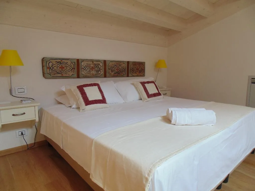 JUNIOR SUITE STANDARD Room, Alimunera Hotel, Catania