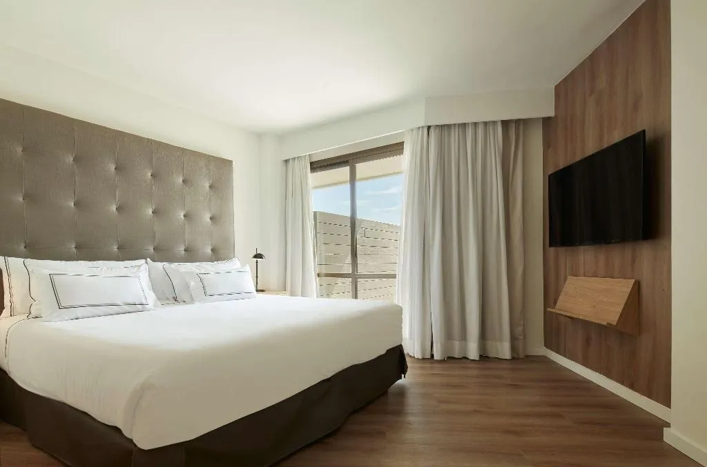 Room GRAND Room, Melia Palma Marina, Majorca
