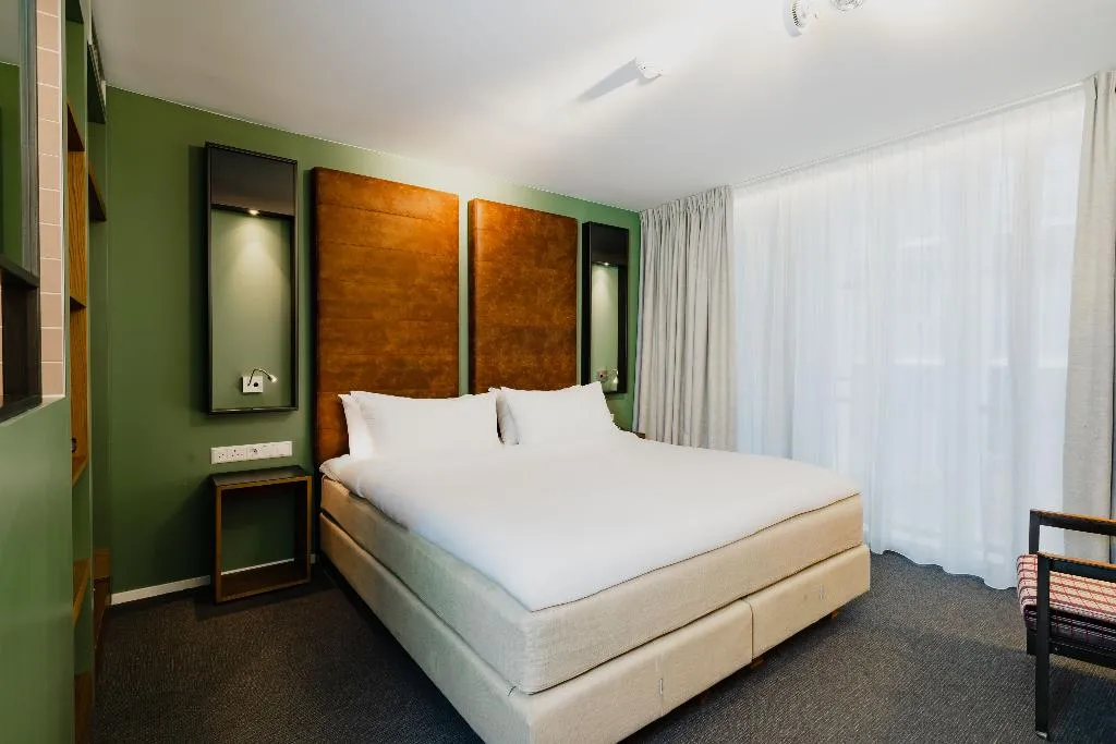 Room, Hotel De Hallen, Amsterdam