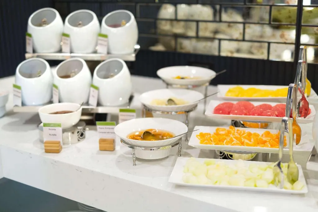 Restaurant, Doubletree By Hilton Izmir Airport, Izmir