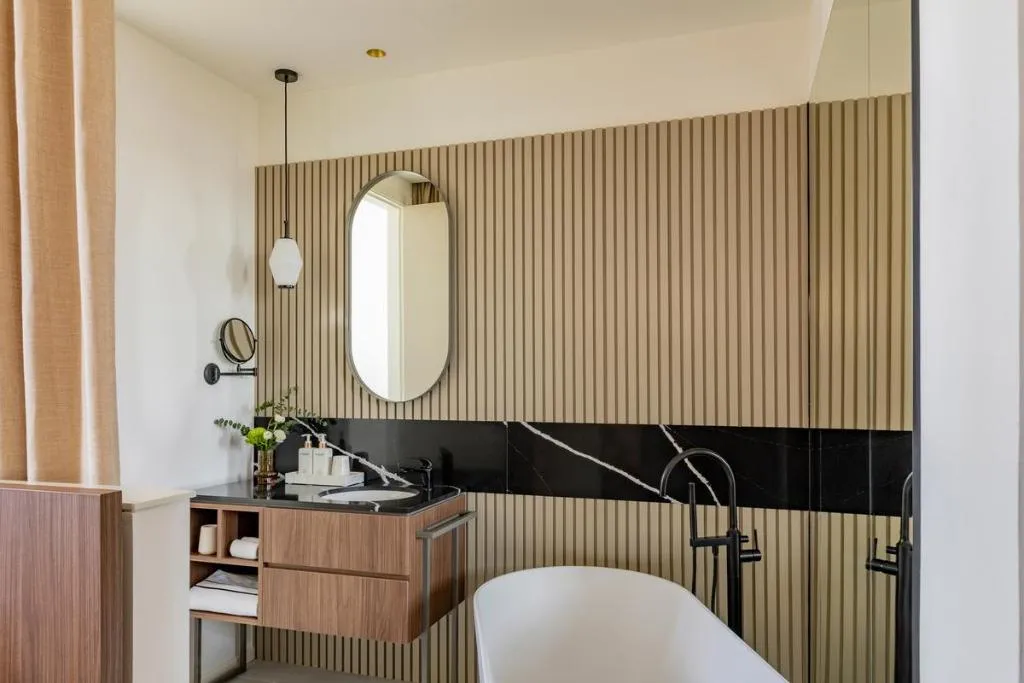 Room, Casa de las Artes, member of Melia Collection, Madrid