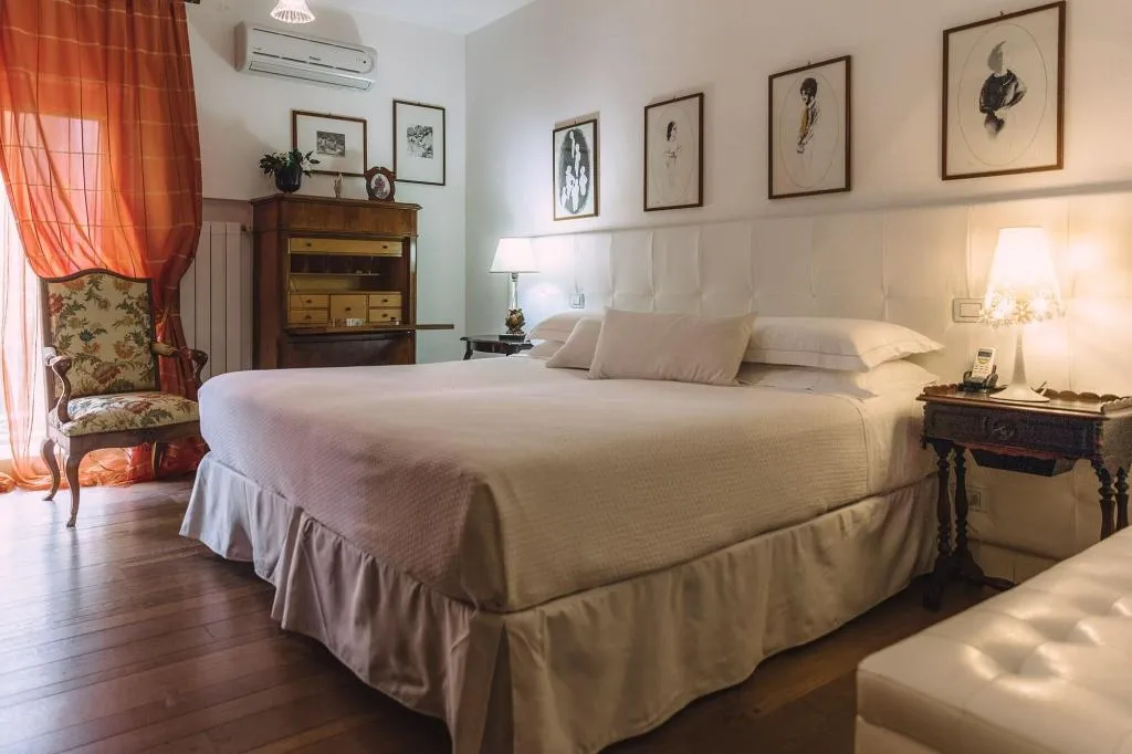 Room, B&B Triskéles, Catania