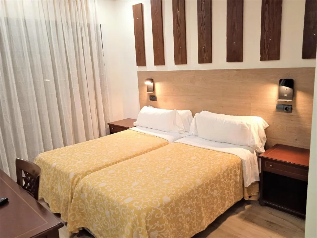 Room, Hotel 153, Barcelona