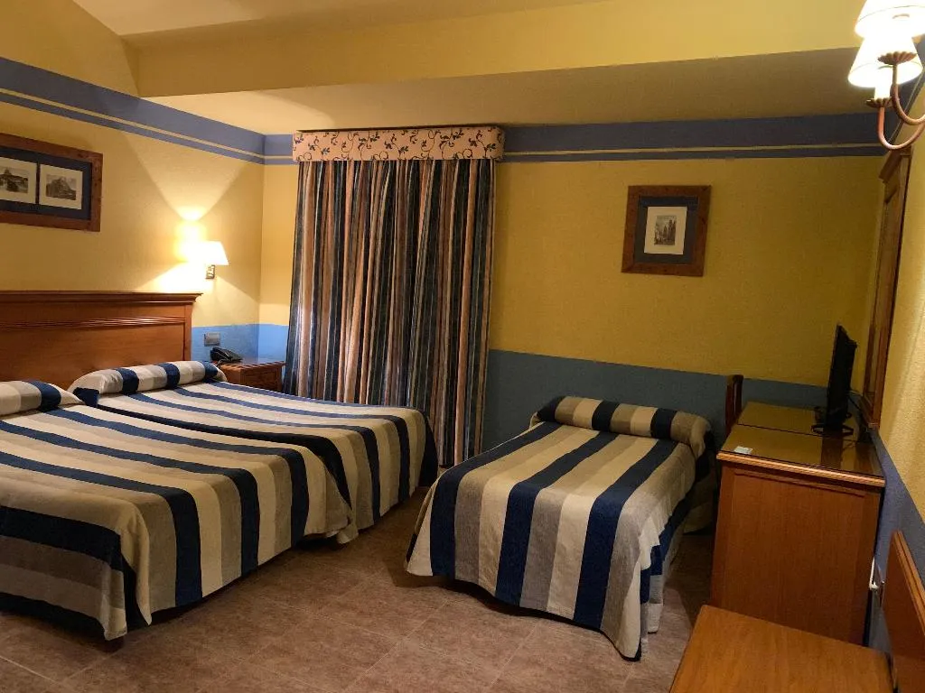 Room, La Sierra, Andalucia