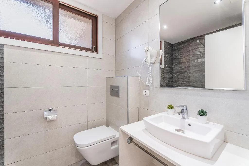 APARTMENT ONE BEDROOM Room, Playa Ferrera, Majorca