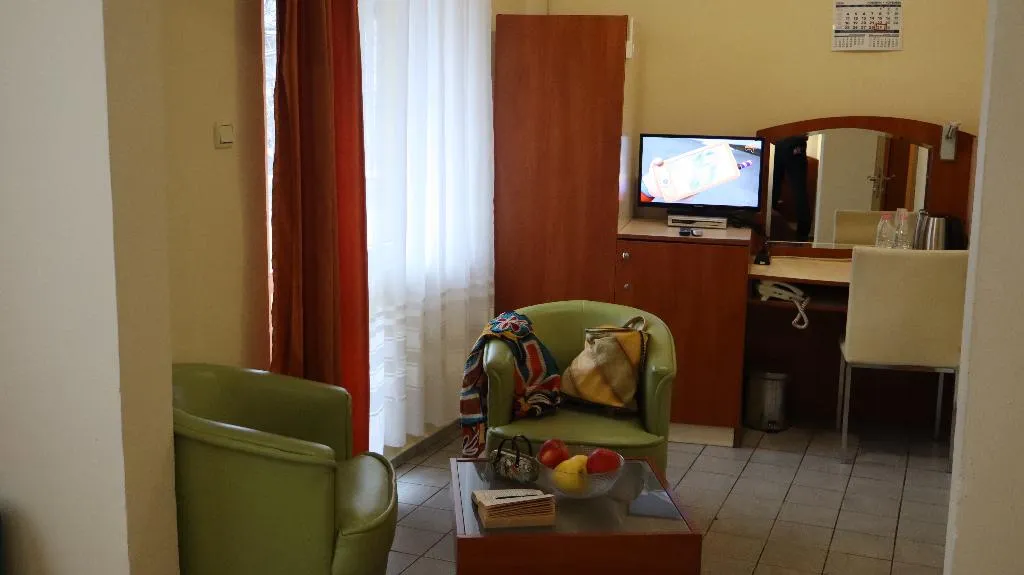 DOUBLE KING SIZE BED Room, Palitra, Varna