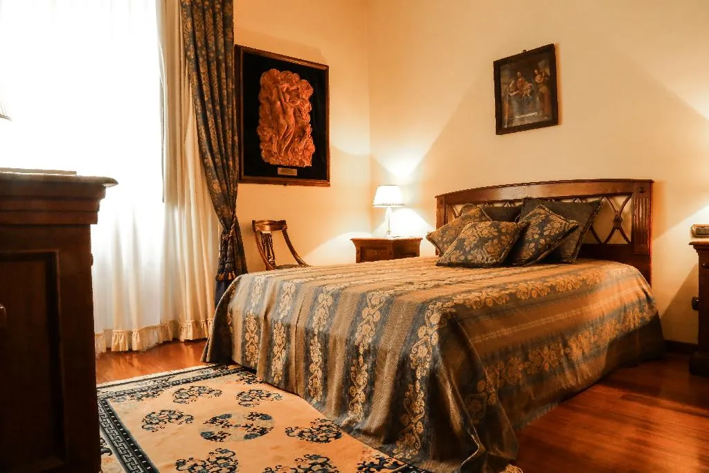 APARTMENT ONE BEDROOM Room, Art and Luxury Apartment, Florence