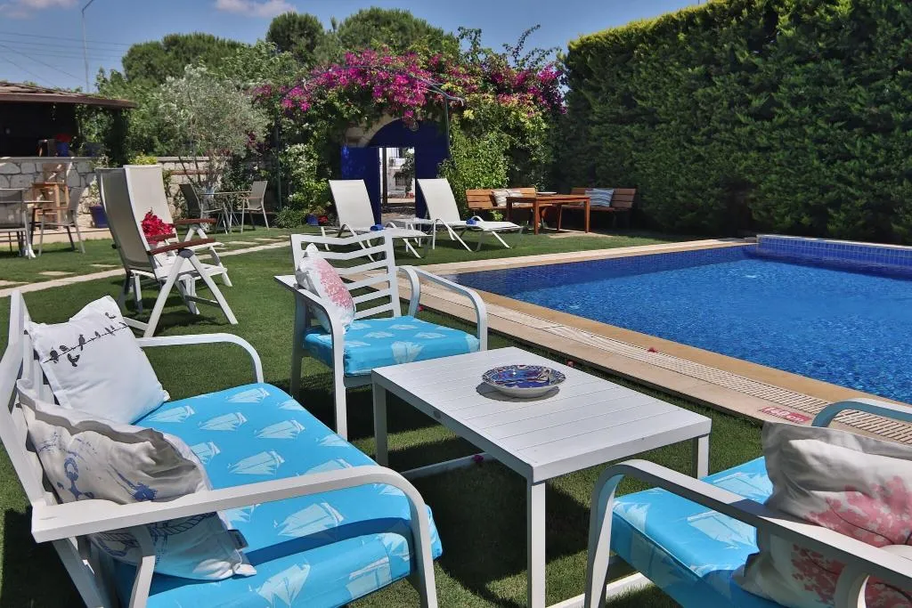Pool, Alacaat, Izmir