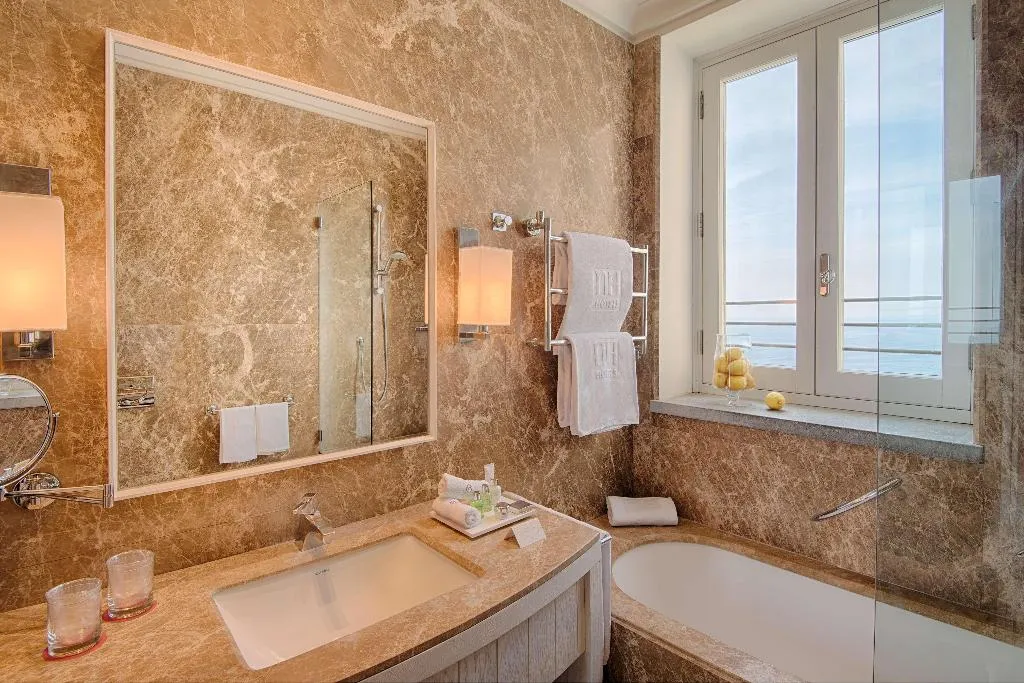 DOUBLE SINGLE USE DELUXE Room, Anantara Convento di Amalfi Grand Hotel, Naples