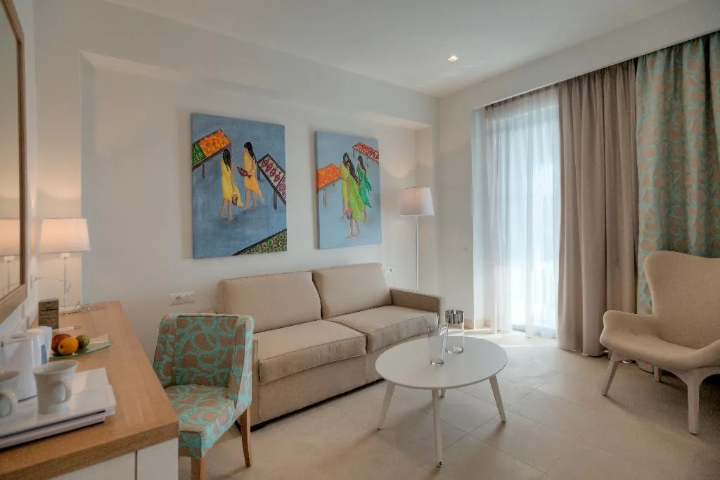 JUNIOR SUITE STANDARD Room, Blue Lagoon Princess, Halkidiki