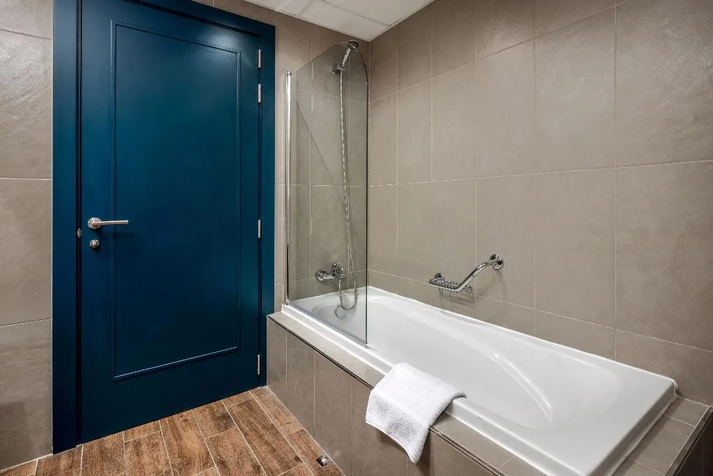 DOUBLE DELUXE KING BED Room, VIVALDI HOTEL MALTA (Powered by Verdi Hotels), Malta