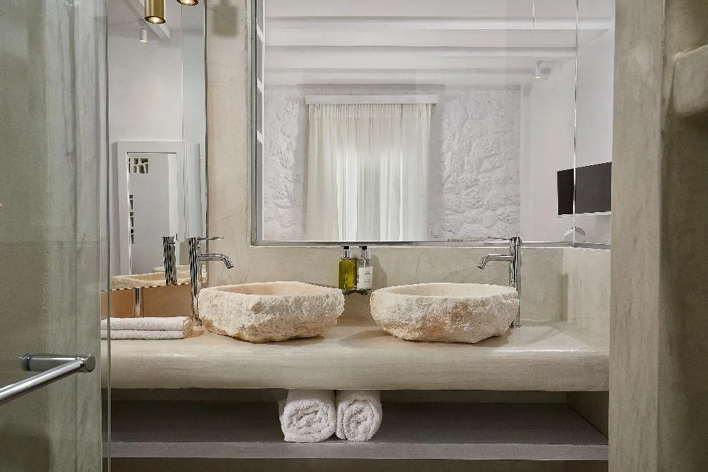 SUITE PREMIUM SEA VIEW Room, Petri Suites, Santorini