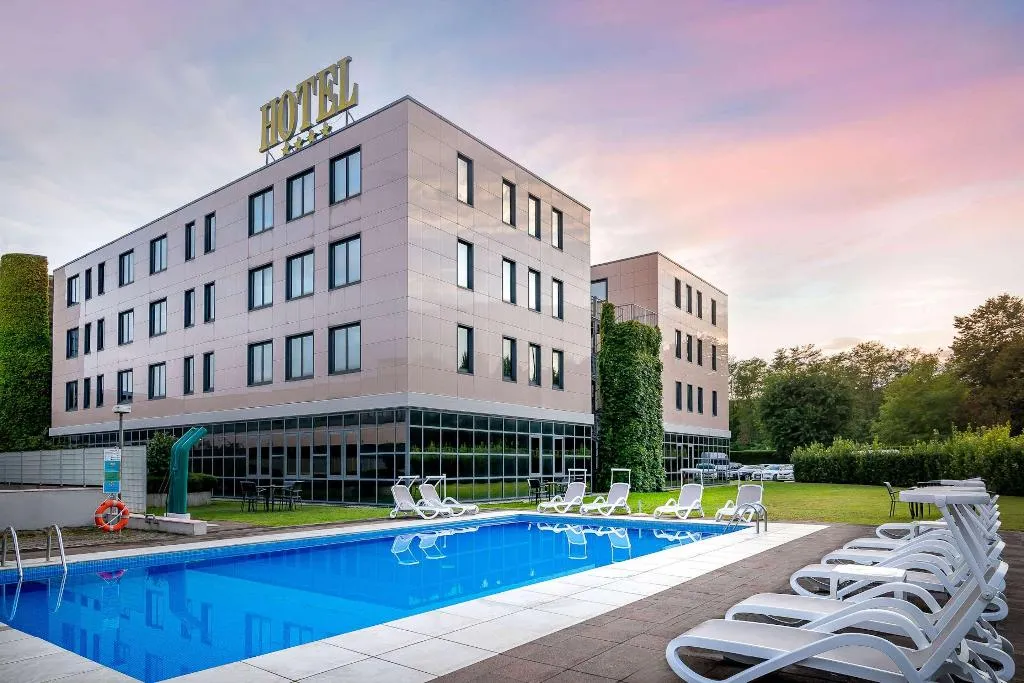 Pool, Best Western Cavalieri della Corona, Milan