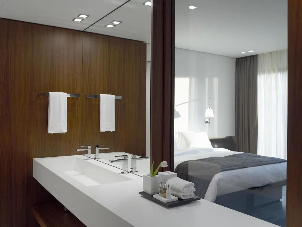 Room, The Met, Halkidiki