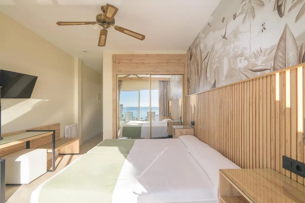 TRIPLE SEA VIEW Room, Hotel Parasol by Dorobe, Costa Del Sol