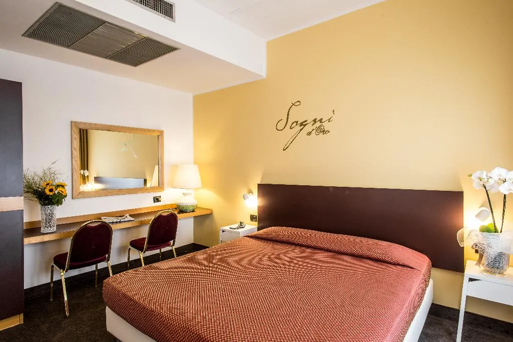 DOUBLE SINGLE USE STANDARD Room, Mirage, Florence