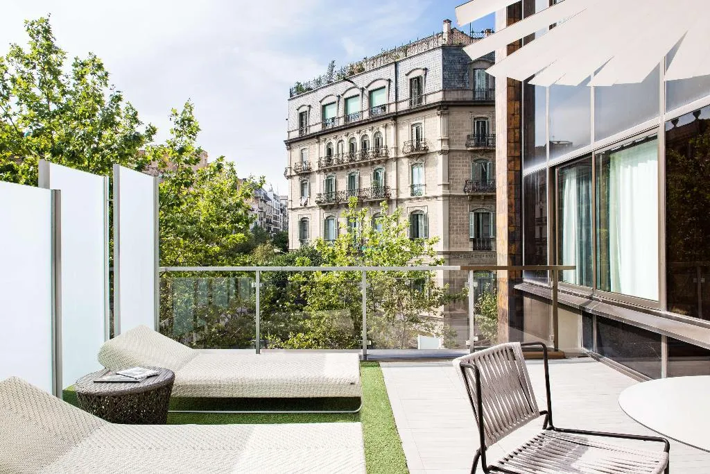 Room, NH Collection Barcelona Gran Hotel Calderón, Barcelona