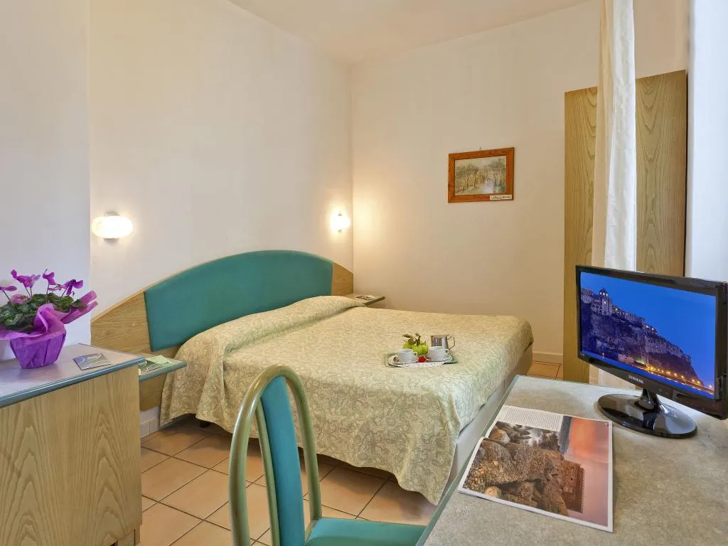 DOUBLE STANDARD Room, Vittoria, Naples