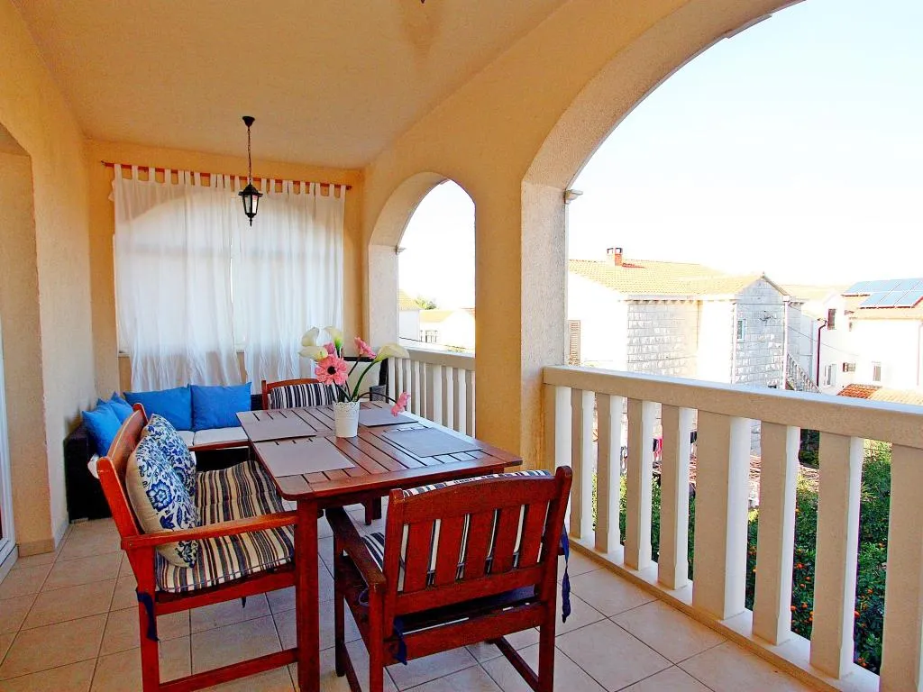 APARTMENT CAPACITY 6 Room, Apartments Maria, Split