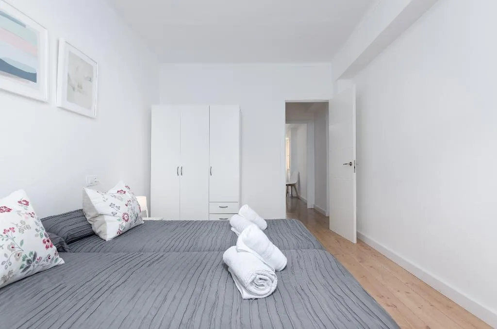 APARTMENT TWO BEDROOMS ONE BATHROOM Room, Port Apartments, Majorca