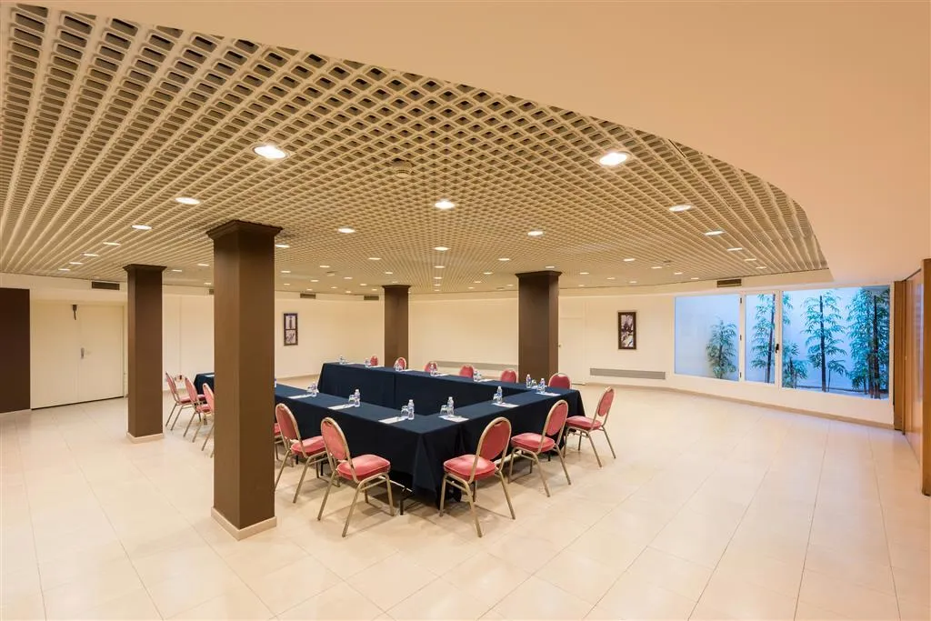 Conferences, Port Valencia Azafata, Valencia