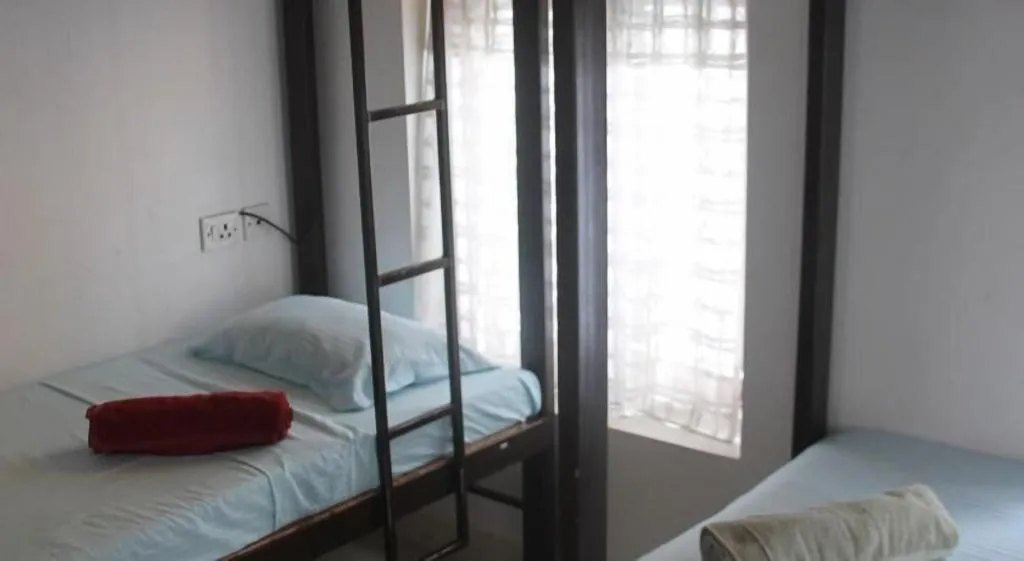 Room, Two Ducks Hostel, Naples