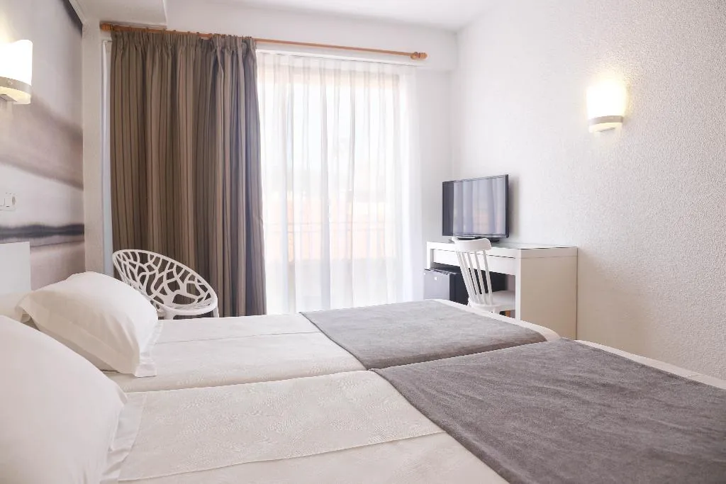 Double or Twin STANDARD Room, Volga, Costa Brava