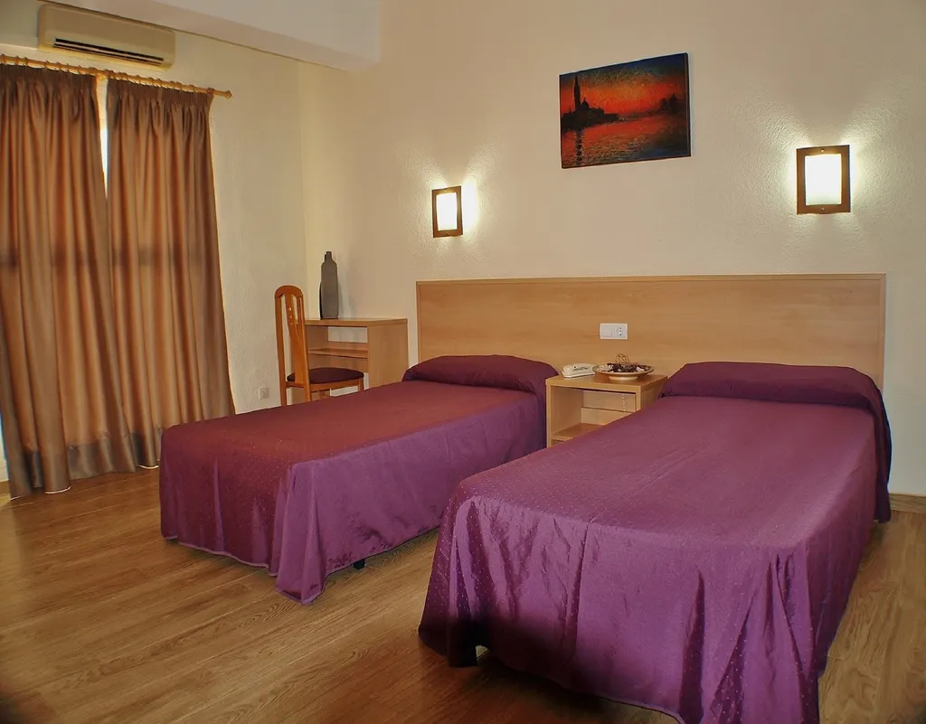 SINGLE STANDARD Room, Kristal, Costa Del Sol