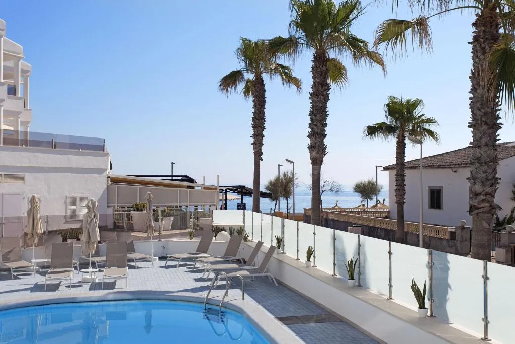 Terrace, Apartamentos Ses Roquetes, Majorca
