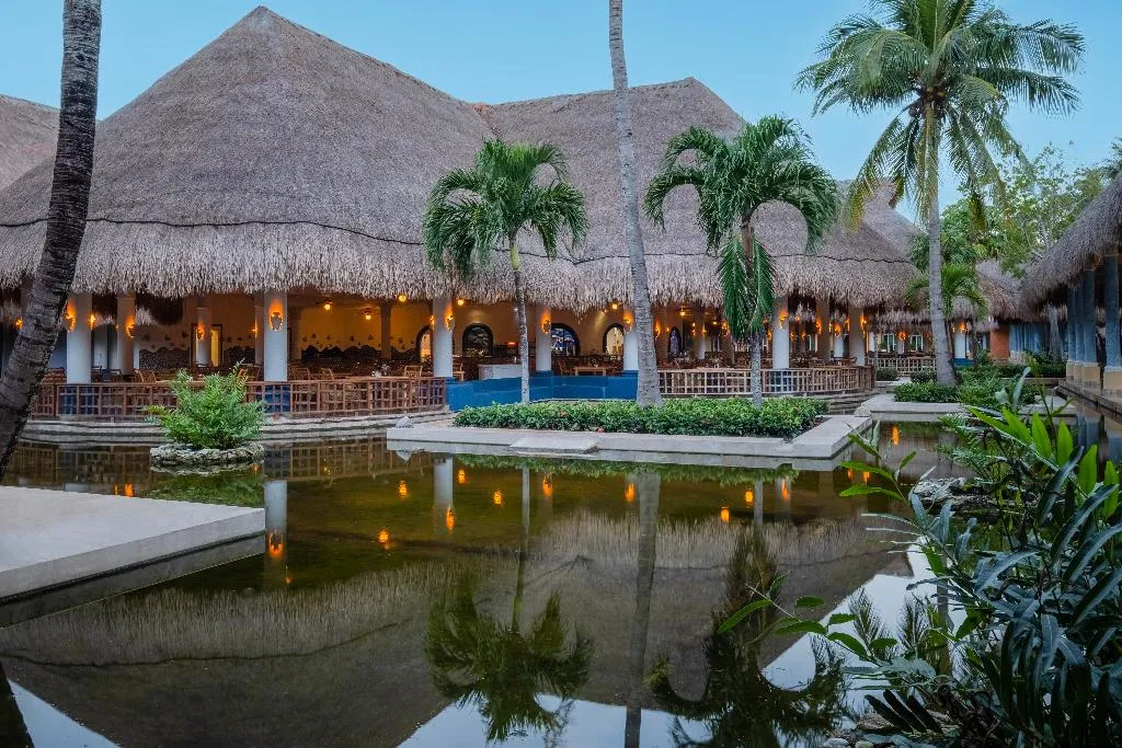 Restaurant, Iberostar Waves Paraiso del Mar All Inclusive, Cancun Area