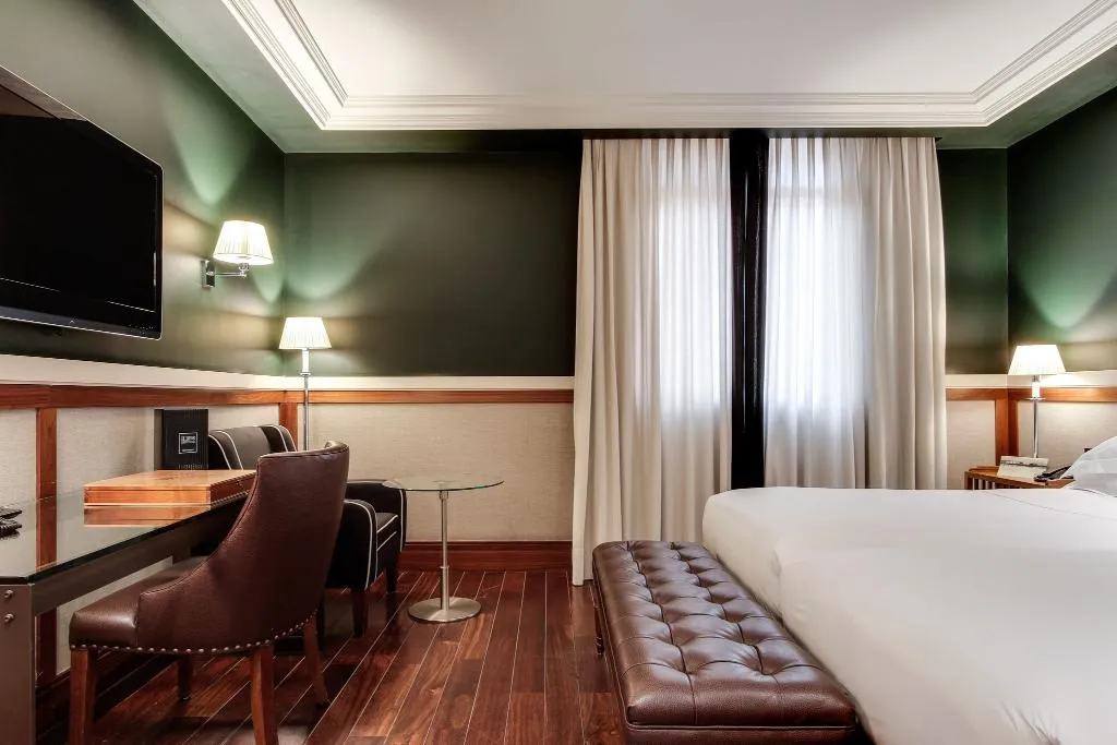 SINGLE SUPERIOR Room, Hotel 1898, Barcelona