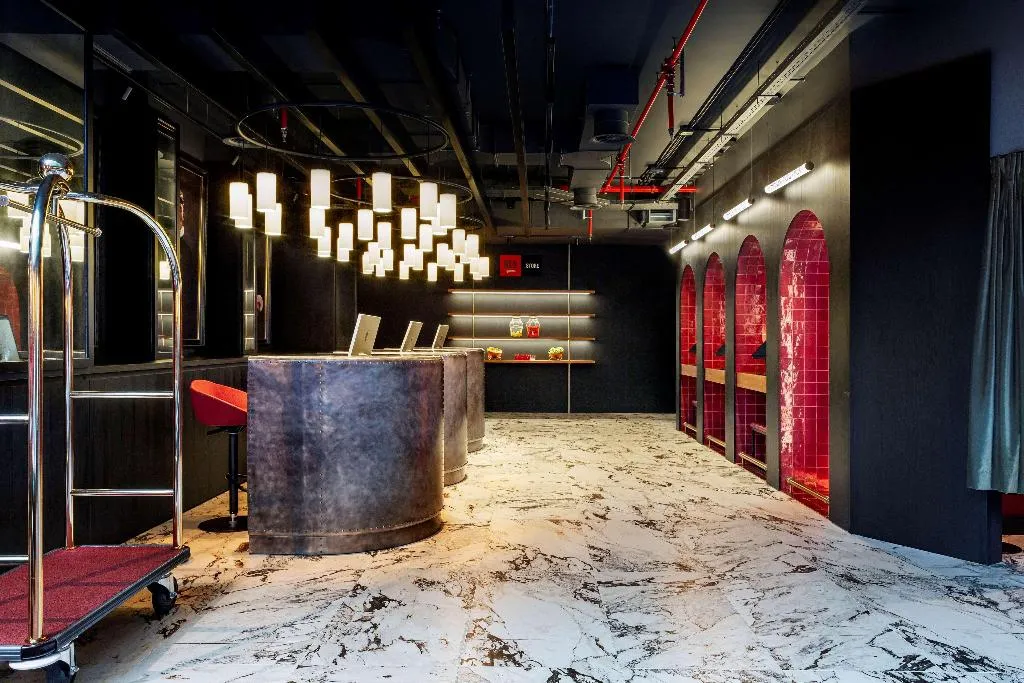 Lobby, Radisson RED Madrid, Madrid