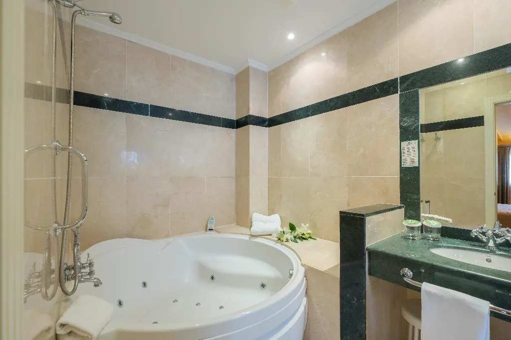 DOUBLE SUPERIOR Room, Condesa de Chinchon, Madrid