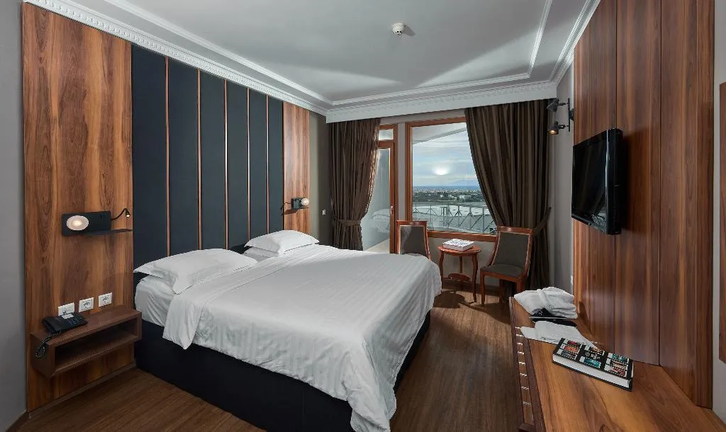 DOUBLE SEA VIEW Room, Royal Hotel Thessaloniki, Halkidiki