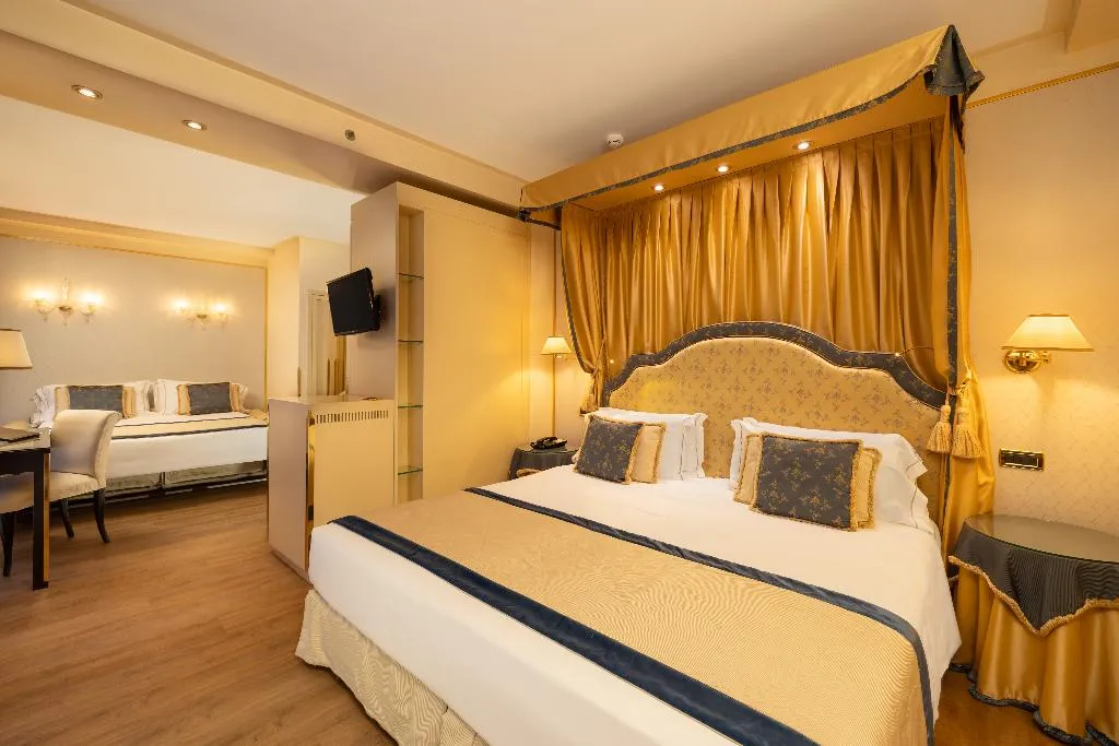 SUITE DELUXE CAPACITY 2 Room, A La Commedia, Venice