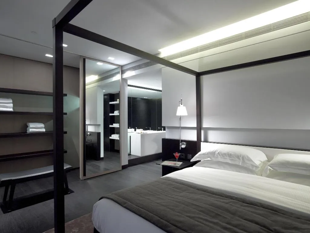 Room, The Met, Halkidiki