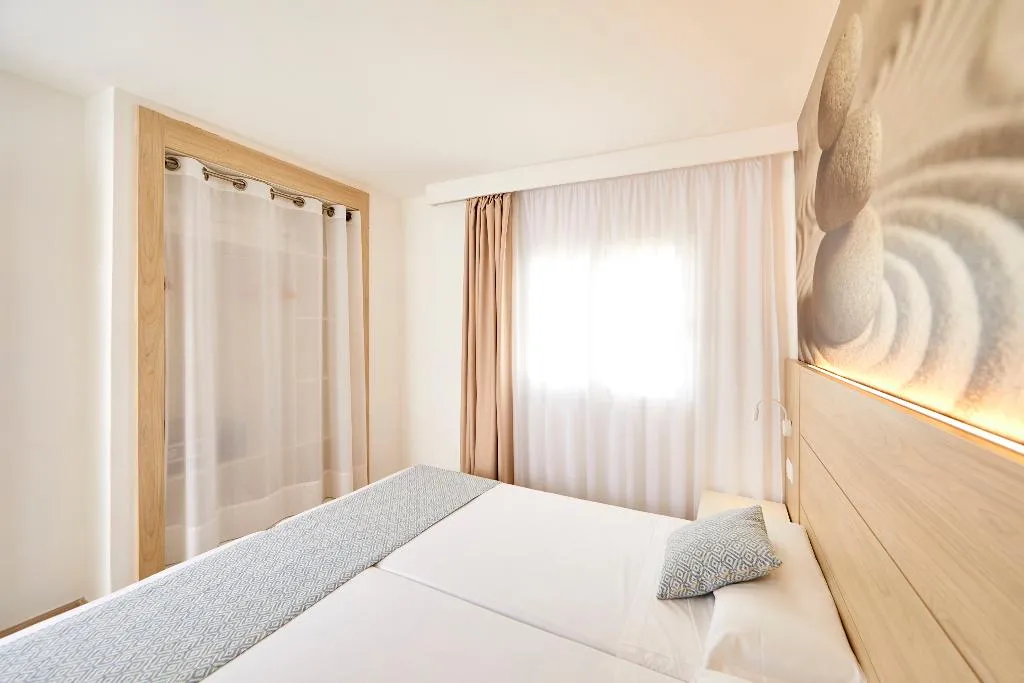 APARTMENT SEA VIEW WITH BALCONY Room, Sun Beach, Majorca