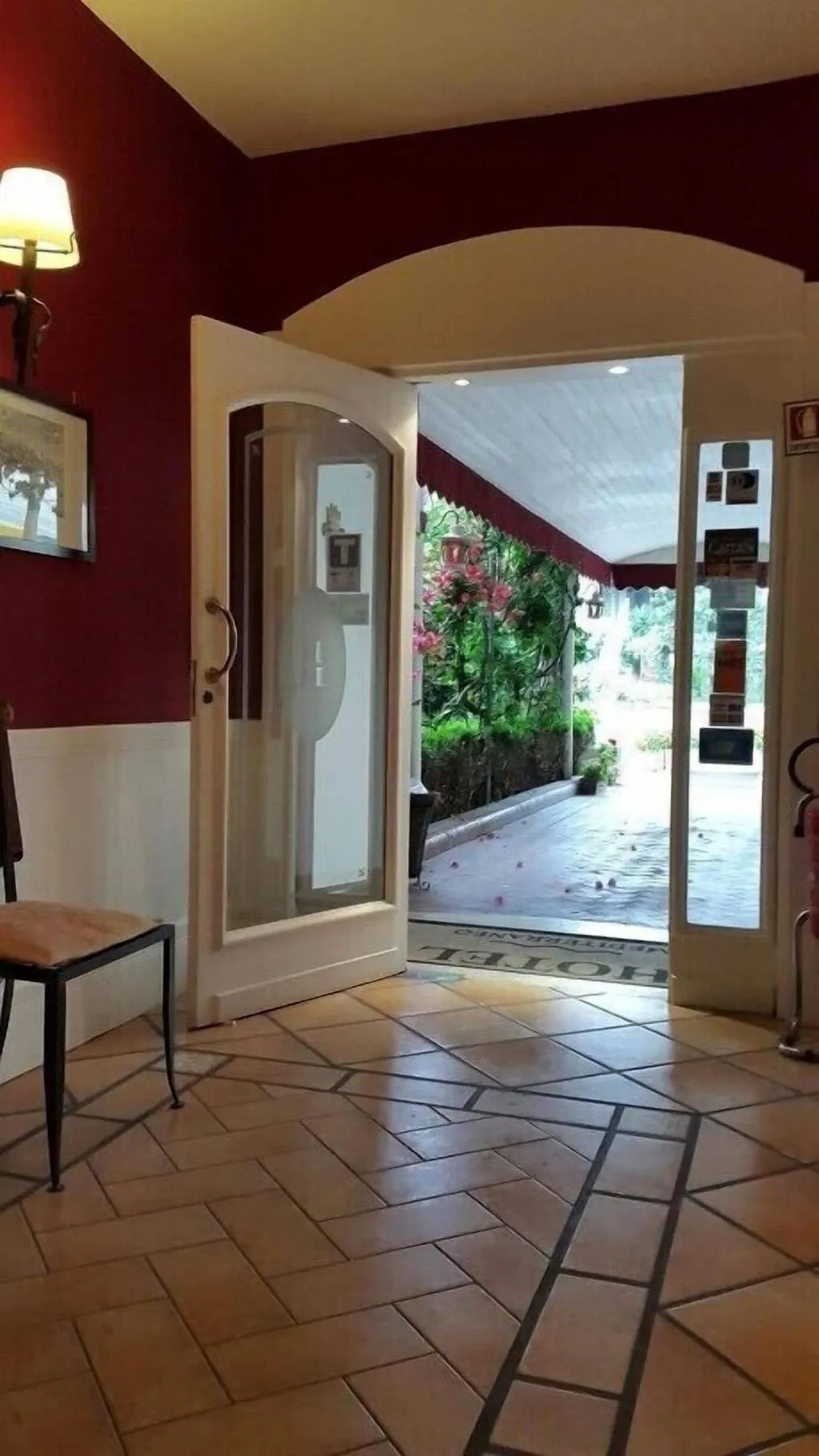 Lobby, Hotel Mediterraneo, Naples
