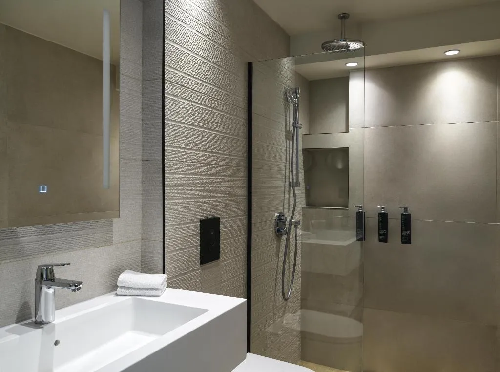 DOUBLE KING SIZE BED Room, Hilton Garden Inn Chania City, Crete