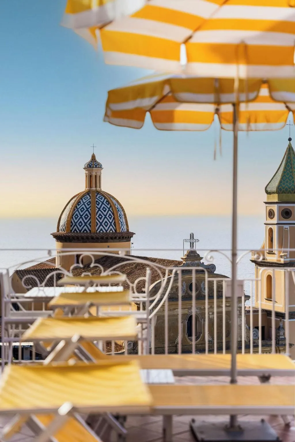 Terrace, Tramonto D'oro, Naples
